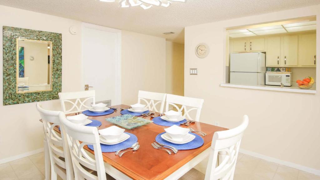 Rent the Perfect 2 Bedroom Condo on The Anchorage Siesta Key Condo1002 - image 7