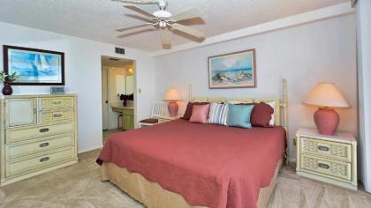 Rent this Luxury 5 Star Apartment on The Anchorage Siesta Key Apartment 1008 - image 14