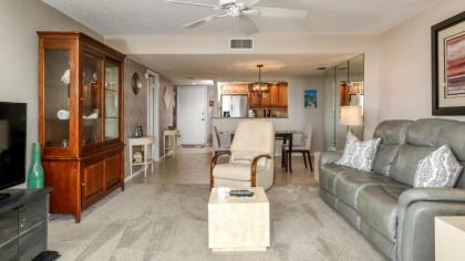 Perfect 2 Bedroom Apartment on The Anchorage Siesta Key Apartment 1020 - image 5