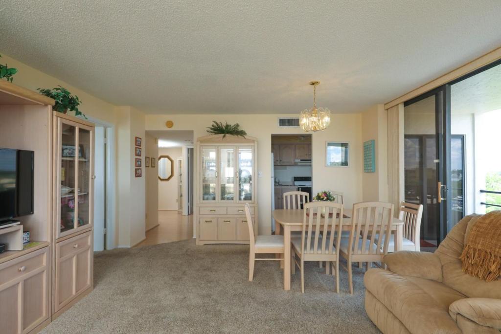 Perfect 2 Bedroom Apartment on The Anchorage Siesta Key Apartment 1025 - image 7