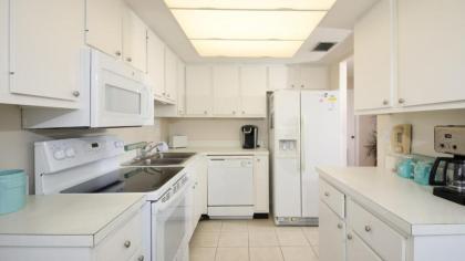 Rent the Perfect 2 Bedroom Apartment on The Anchorage Siesta Key Apartment 1021 - image 11