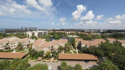 Rent the Perfect 2 Bedroom Apartment on The Anchorage Siesta Key Apartment 1031 - image 12