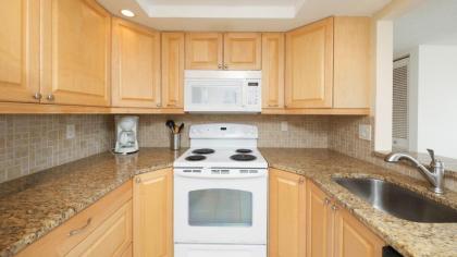 Rent the Perfect 2 Bedroom Apartment on The Anchorage Siesta Key Apartment 1031 - image 9