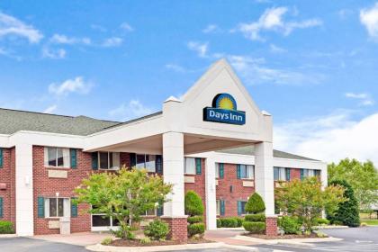 Days Inn  Suites by Wyndham Siler City