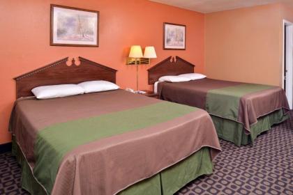 Americas Best Value Inn and Suites Siloam Springs - image 13