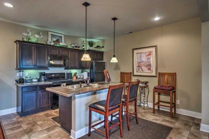 Ideal Center Hill Lake Condo 3 Mins to the Marina! - image 14