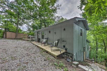 Getaway on Center Hill Lake with Decks and Water Views - image 3