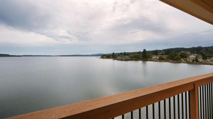 Best Western Plus Silverdale Beach Hotel - image 3