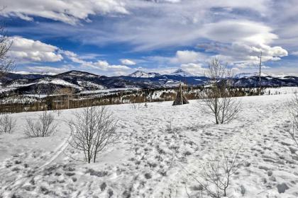 Spacious Family Condo with Mtn Views 11 Mi to Ski! - image 3