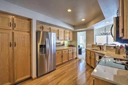 Silverthorne Home with Hot Tub Deck and Mtn View - image 10