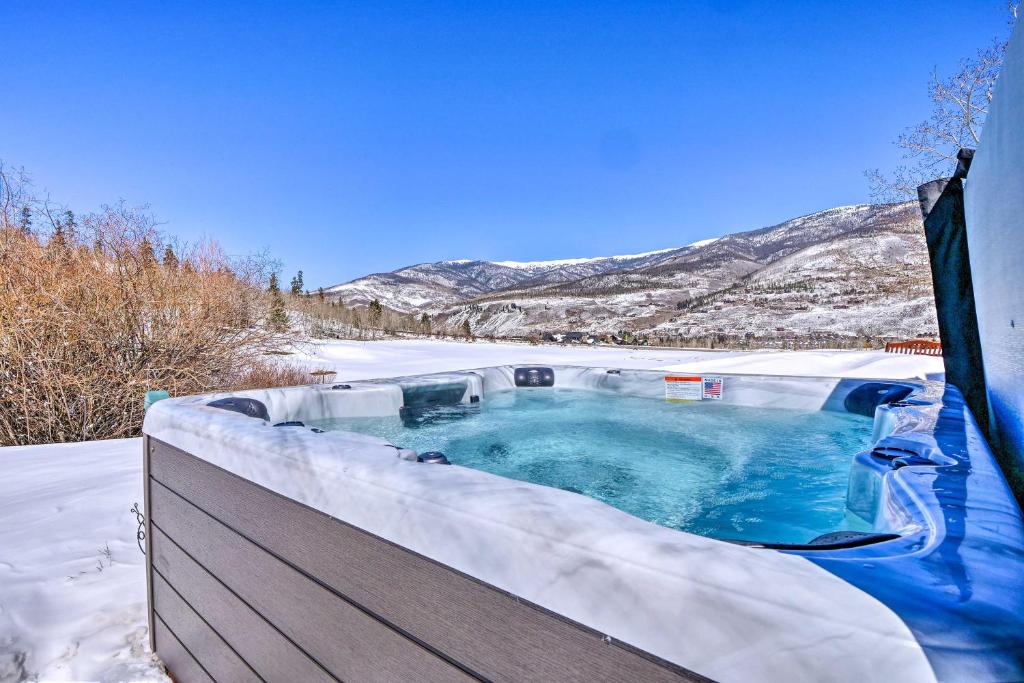 Silverthorne Home with Hot Tub Deck and Mtn View - image 2