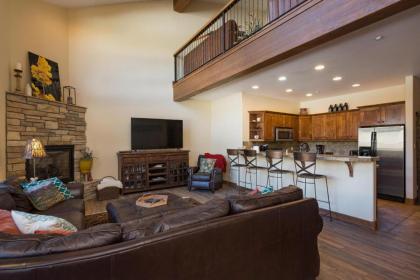 Cascade Village - Townhome 2B - image 8