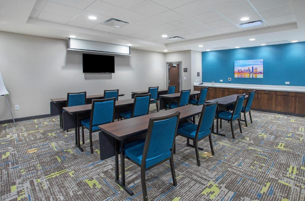 Hampton Inn Simpsonville - image 6