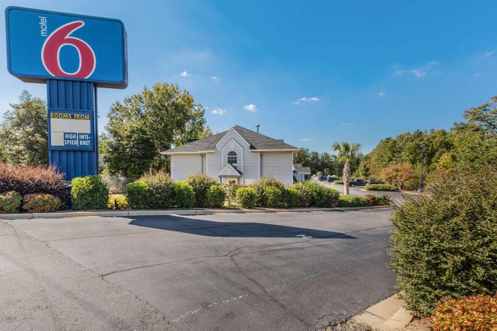 Motel 6-Simpsonville SC - Greenville - main image