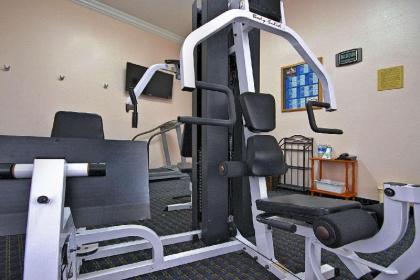 Americas Best Value Inn Sinton - image 10