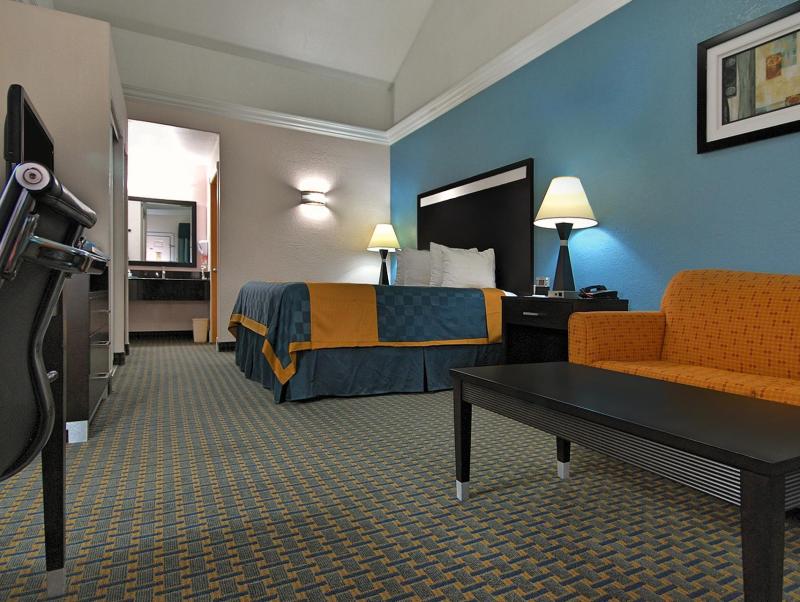 Americas Best Value Inn Sinton - image 7