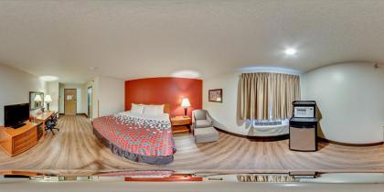 Econo Lodge - image 9