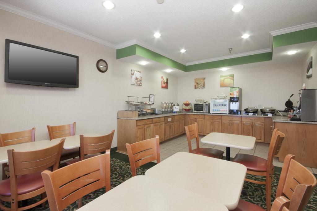 Wingate by Wyndham Sioux City - image 4
