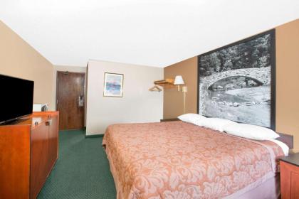 Super 8 by Wyndham Sioux City/Morningside Area - image 14