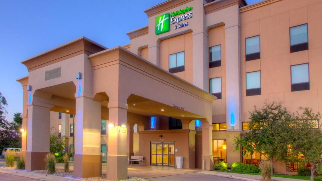 Holiday Inn Express & Suites Sioux City-South an IHG Hotel - main image