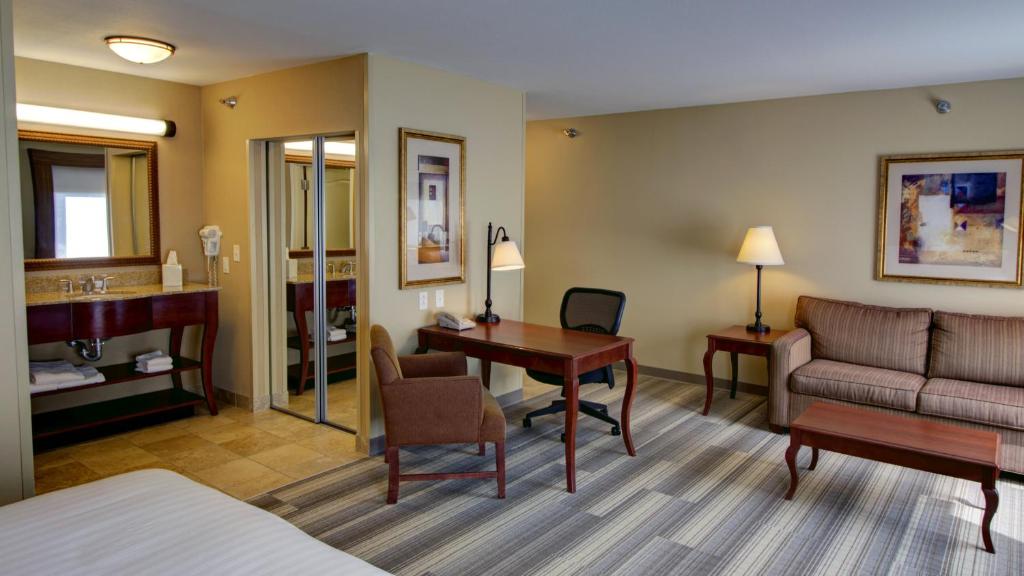 Holiday Inn Express & Suites Sioux City-South an IHG Hotel - image 3