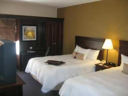 Hampton Inn Sioux Falls - image 4