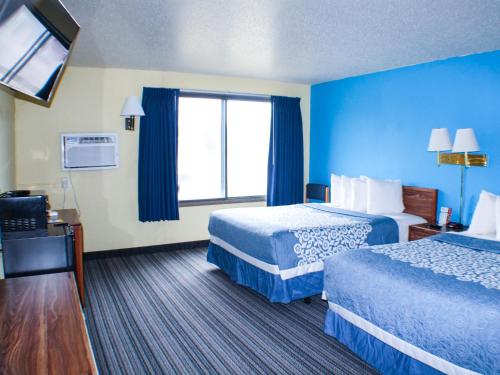 Days Inn by Wyndham Sioux Falls - main image