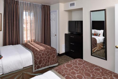 Staybridge Suites Sioux Falls at Empire Mall an IHG Hotel - image 2