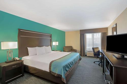 La Quinta by Wyndham Sioux Falls - image 5