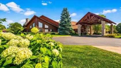 Best Western Northwoods Lodge - image 10