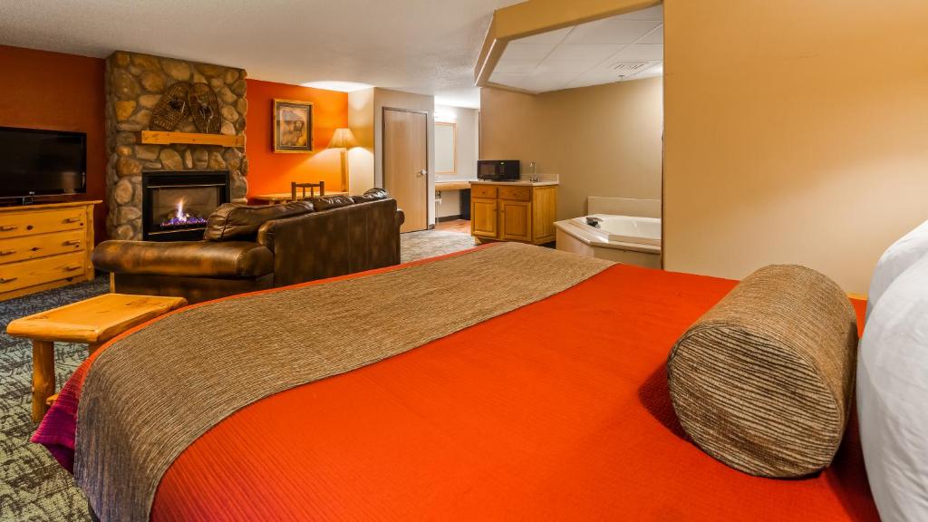 Best Western Northwoods Lodge - image 4