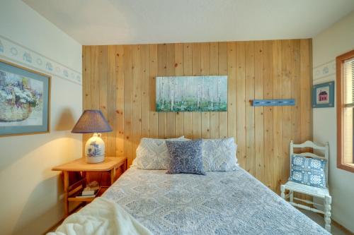 Black Butte Ranch: Hedge Nettle Cabin - image 3