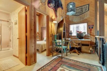 Black Butte Ranch: Hedge Nettle Cabin - image 4