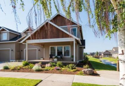 Creekside Retreat   Pine meadow Village Sisters