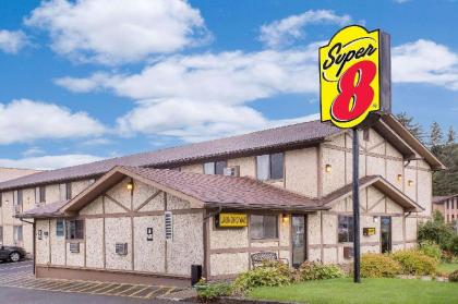 Super 8 by Wyndham Sitka - image 11