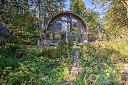 Riverfront Cabin with Hot Tub on the Skykomish River! - image 15