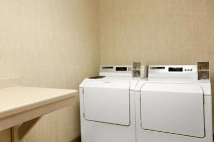 Hampton Inn Slidell - image 12