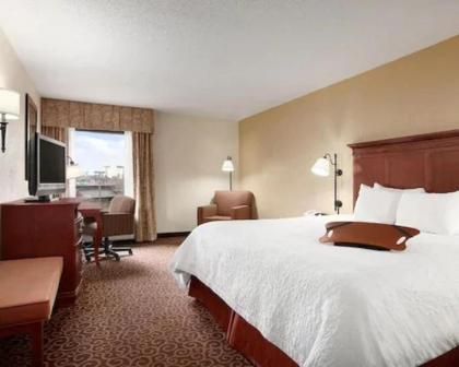 Hampton Inn Slidell - image 8