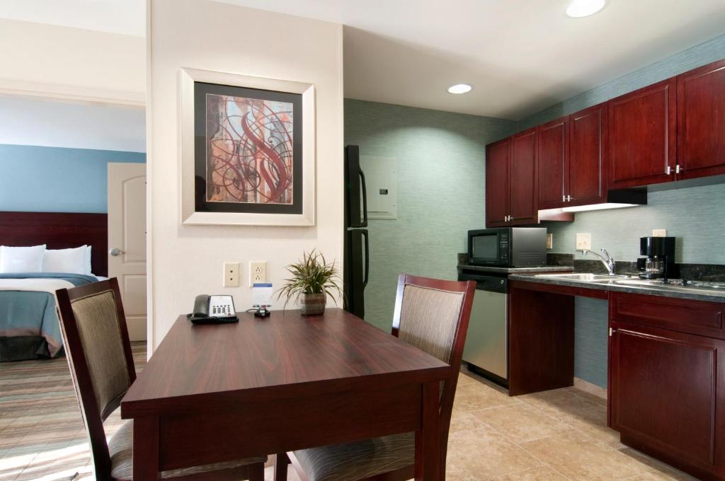 Homewood Suites by Hilton Slidell - image 2