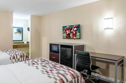 Red Roof Inn Slidell - image 9