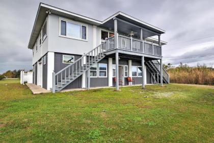 Waterfront Slidell Home with Boat Dock and Canal View! - image 5