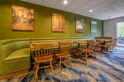 Fairfield Inn & Suites by Marriott Slippery Rock - image 10