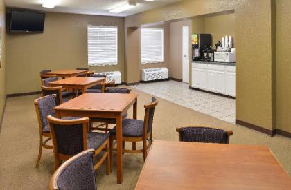 Americas Best Value Inn Smackover - image 9