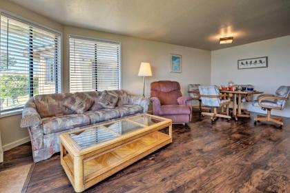 Smith River Vintage Cabin with Oceanfront Deck and Views! - image 11