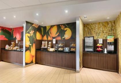 Fairfield Inn & Suites by Marriott Smithfield - image 5