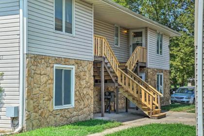 Cozy 2nd-Floor Apartment Near Smithville Lake - image 3