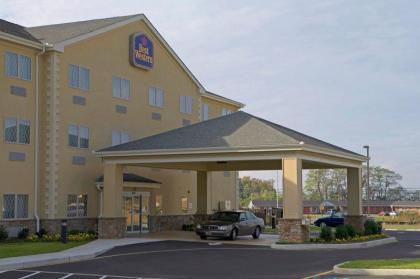 Quality Inn - image 2