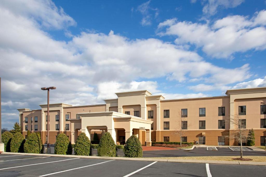 Hampton Inn & Suites Nashville-Smyrna - main image