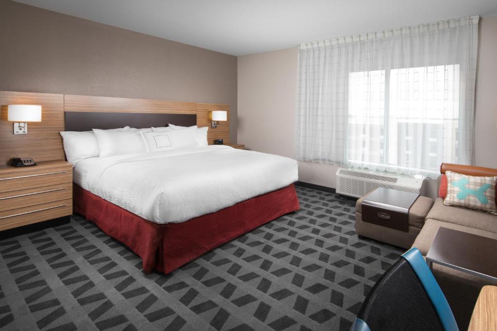 TownePlace Suites by Marriott Nashville Smyrna - image 4