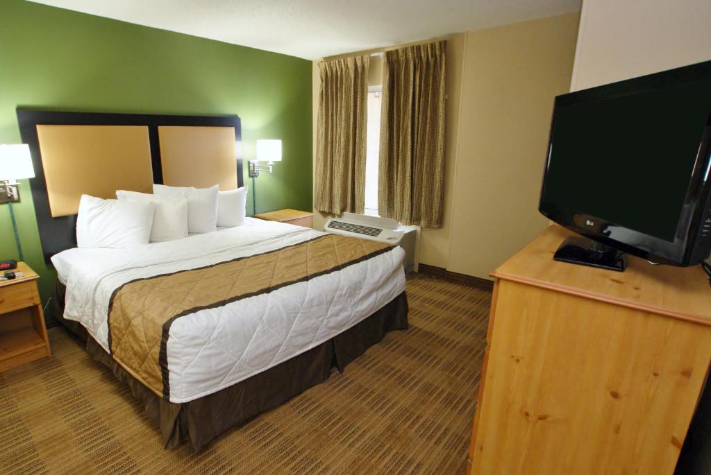 Extended Stay America Suites - Atlanta - Cumberland Mall - image 7